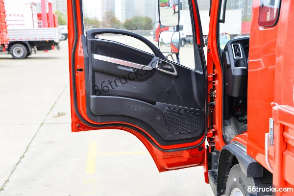 Dayun Aopuli 170 hp 4X2(6 wheels) 5.2m semi-row flatbed light truck Cab (2) | 86Trucks