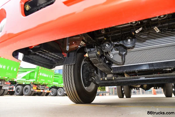 Dayun Aopuli 170 hp 4X2(6 wheels) 5.2m semi-row flatbed light truck Chassis (2) | 86Trucks