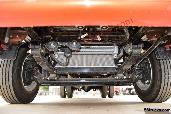 Dayun Aopuli 170 hp 4X2(6 wheels) 5.2m semi-row flatbed light truck Chassis (1) | 86Trucks