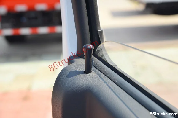 Yuejin Fuxing S80 1.6L 123hp 4X2(6 wheels) Gasoline 3.05m Double Row Flatbed Mini Truck (China VI) Cab (3) | 86Trucks