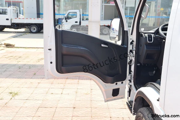 Yuejin Fuxing S80 1.6L 123hp 4X2(6 wheels) Gasoline 3.05m Double Row Flatbed Mini Truck (China VI) Cab (2) | 86Trucks