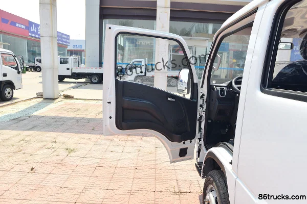 Yuejin Fuxing S80 1.6L 123hp 4X2(6 wheels) Gasoline 3.05m Double Row Flatbed Mini Truck (China VI) Cab (1) | 86Trucks