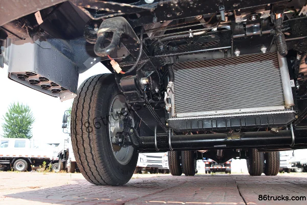 Yuejin Fuxing S80 1.6L 123hp 4X2(6 wheels) Gasoline 3.05m Double Row Flatbed Mini Truck (China VI) Chassis (2) | 86Trucks