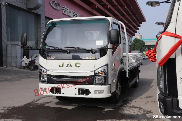 JAC Yunduoduo N1 1.6L 122 hp 4X2(6 wheels) 3.33m Single Row Flatbed Light Truck Exterior (3) | 86Trucks
