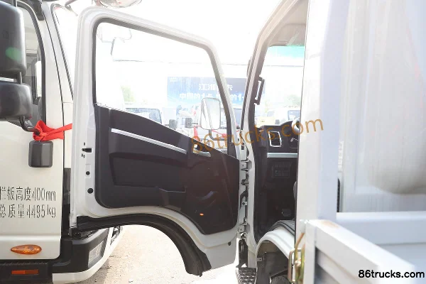 JAC Yunduoduo N1 1.6L 122 hp 4X2(6 wheels) 3.33m Single Row Flatbed Light Truck Cab (1) | 86Trucks