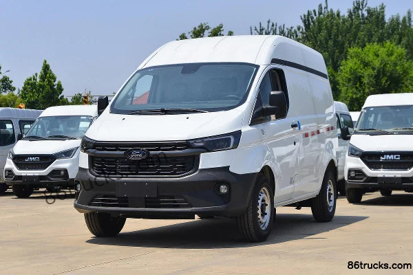 JMC New Transit Deluxe 2.0T Diesel 143 hp 5-speed Manual 5/6-Seat Medium Wheelbase Medium Roof Multi-Purpose Passenger Vehicle Exterior (3)