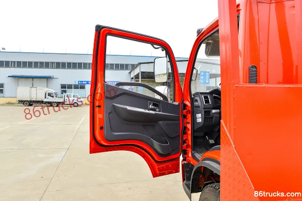 Dongfeng FuruiKa R7 170hp 4X2(6 wheels) Flatbed Truck Cab (1) | 86Trucks