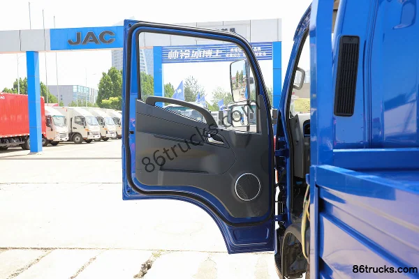 JAC Junling V5 137 ch 4X2(6 roues) camion léger plateau de 4,22 m, cabine simple (China VI) (1) | 86Trucks