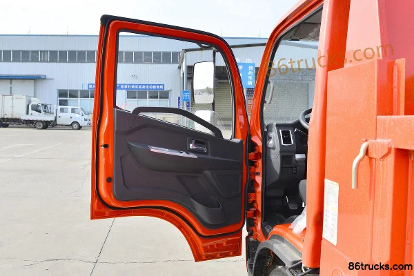 Dongfeng FuruiKa R5 120hp 4X2(6 wheels) 3.2m Dump Truck (China VI) Cab (1) | 86Trucks