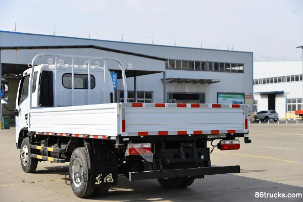 Dongfeng FuruiKa F6 Logistics Heavy-Duty 143hp 4X2(6 wheels) 3.8m Row Half Flatbed Light Truck (Xichai) Body (3) | 86Trucks