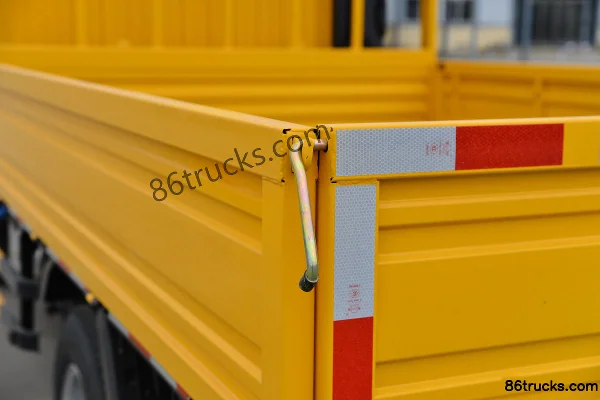 Dongfeng Furui F6 140hp 4X2(6 wheels) 3.13m Double Row Flatbed Light Truck (Engineering Yellow)(China VI) Body (3) | 86Trucks