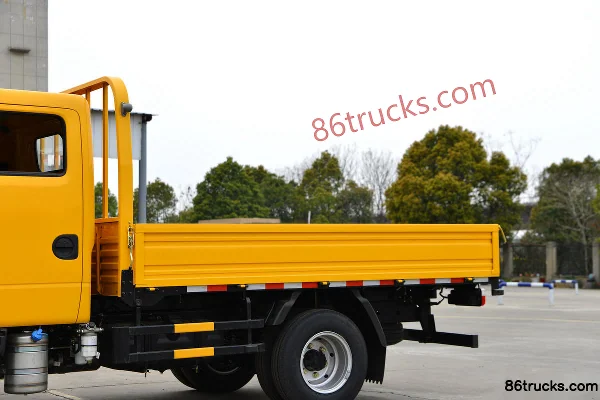 Dongfeng Furui F6 140hp 4X2(6 wheels) 3.13m Double Row Flatbed Light Truck (Engineering Yellow)(China VI) Body (1) | 86Trucks