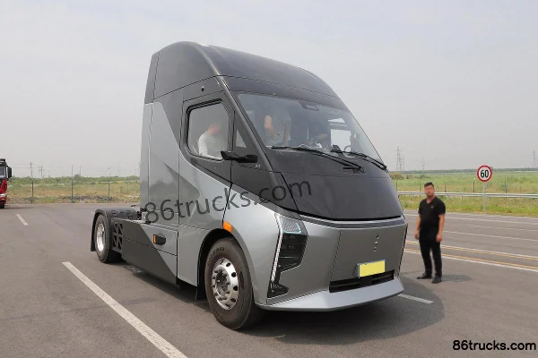 DeepWay Deep Star 4X2(6 wheels) battery-swap pure electric tractor truck Exterior