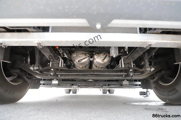 DeepWay Deep Star 4X2(6 wheels) battery-swap pure electric tractor truck Chassis (3) | 86Trucks