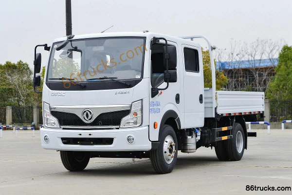 Dongfeng FuruiKa F6 127 hp 4X2(6 wheels) 3.13m Double Row Flatbed Light Truck (China VI) Exterior (3) | 86Trucks