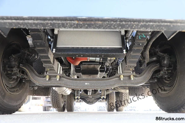 Foton KingKong 245hp 6X2(8 wheels) 4.35m Dump Truck (Lifting Axle) Chassis (1) | 86Trucks