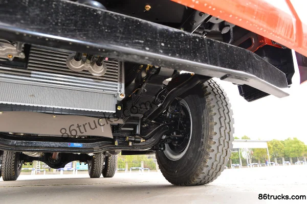 Dongfeng FuruiKa F6 170hp 4X2(6 wheels) 4.2m Single-row Flatbed Light Truck (Wide Body) (China VI) Chassis (3) | 86Trucks