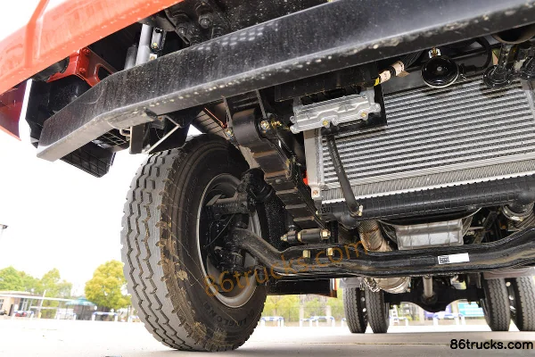 Dongfeng F8 129hp 4X2(6 wheels) 5.15m CNG half-cab stake cargo truck Chassis (2) | 86Trucks