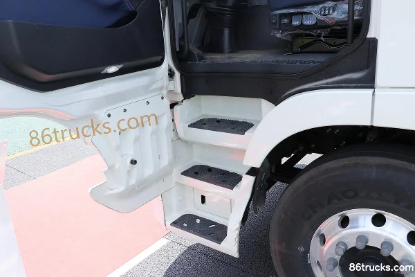 Foton Zhilan Heavy Truck 6X4(10 wheels) Electric Tractor Truck 281.91 kWh Cab (2) | 86Trucks