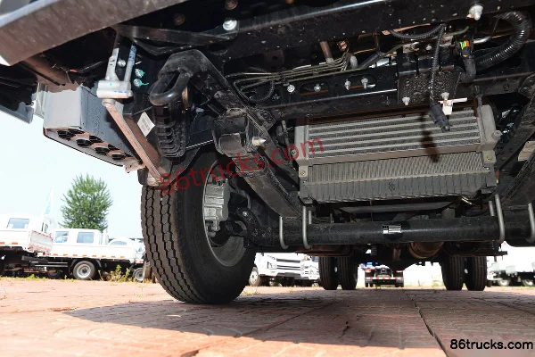 Yuejin Fuxing S100V 116 hp 4X2(6 wheels) 3.2m double-row flatbed small truck Chassis (2) | 86Trucks