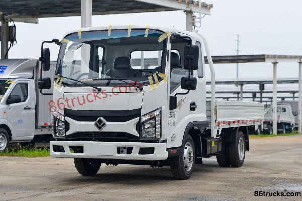 Ouling Jinlika II 2.0L 150hp 4X2(6 wheels) Gasoline 3.37m Semi-panel Van Light Truck Exterior (3) | 86Trucks