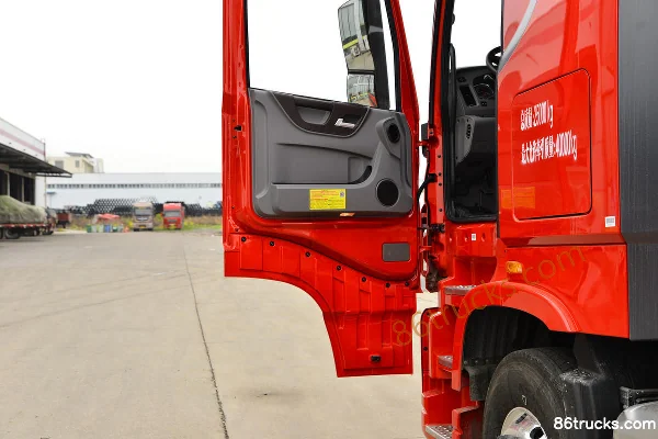 Dongfeng Commercial Vehicle Tianlong Flagship KX Classic Edition 560hp 6X4(10 wheels) Tractor Truck (Ratio 3.42)(With Hydraulic Retarder)(Du