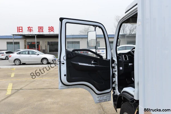 Dongfeng Duolika D5 Ruineng 132 ch 4X2(6 roues) 3,8 m camion léger fourgon simple cabine (China VI) (1) | 86Trucks