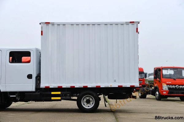 Dongfeng Duolika D6 88hp 4X2(6 wheels) 2.8m Double Row Van Light Truck Body (1) | 86Trucks