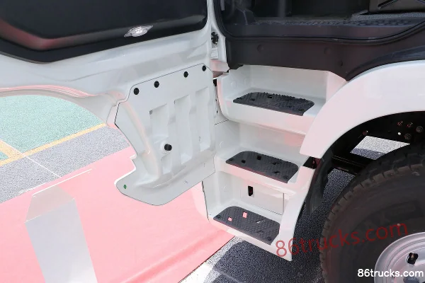 Foton Zhilan Heavy Truck 6X4(10 wheels) Electric Tractor Truck (BJ4259EVDHF-03) 423kWh Cab (3) | 86Trucks