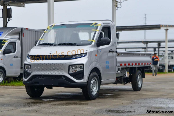 FARIZON Xingxiang F1E 2023 3,0T camion léger à ridelles cabine simple 3,2 m électrique pur 41,86 kWh 4X2(6 roues) Extérieur (3) | 86Trucks