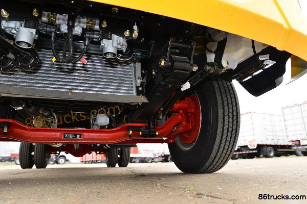 Dongfeng Duolika D6-S 2018 Model 140 hp 4X2(6 wheels) 3.25m double-row cab flatbed truck (China VI) Chassis (3) | 86Trucks