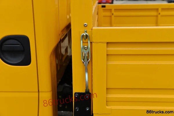 Dongfeng Duolika D6-S 2018 Model 140 hp 4X2(6 wheels) 3.25m double-row cab flatbed truck (China VI) Body (3) | 86Trucks