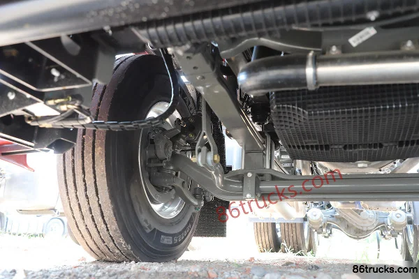 Sinotruk HOWO TH7 Heavy Truck 530hp 6X4(10 wheels) AMT Automatic LNG Tractor Truck (China VI) Chassis (2) | 86Trucks