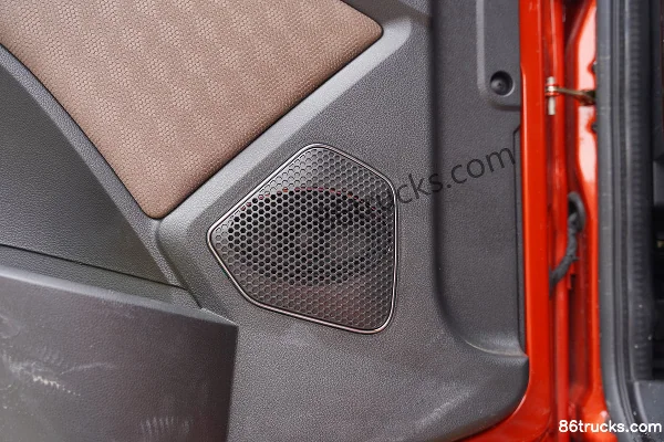 FAW Jiefang Qingdao JH5 camion lourd 460 ch 6X4(10 roues) LNG tracteur routier automatique Cabine (2) | 86Trucks