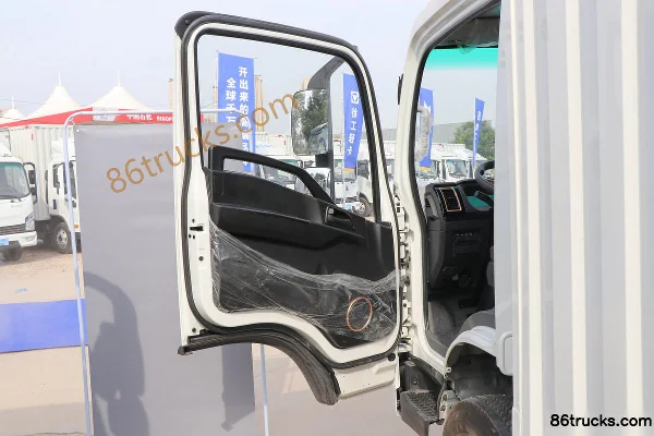 XCMG Hanchi Juneng Star 4.5T 4.17m Light Truck 89.12kWh 4X2(6 wheels) Interior (2) | 86Trucks