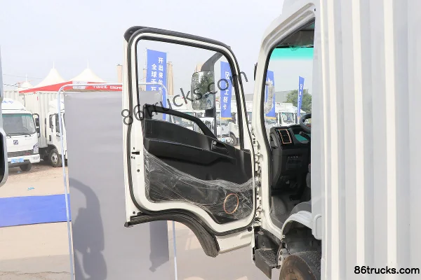 XCMG Hanchi Juneng Star 4.5T 4.17m Light Truck 89.12kWh 4X2(6 wheels) Interior (1) | 86Trucks