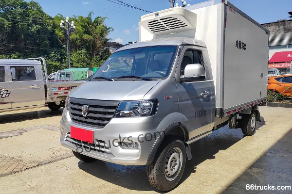 Jinbei Jinka S30 1.6L 123 ch essence 4X2(6 roues) camion frigorifique 3,115 m Extérieur (3) | 86Trucks