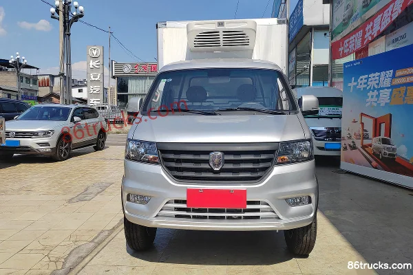 Jinbei Jinka S30 1.6L 123 ch essence 4X2(6 roues) camion frigorifique 3,115 m Extérieur (2) | 86Trucks