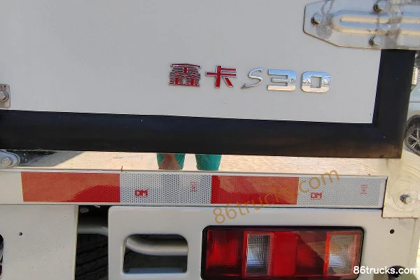 Jinbei Jinka S30 1.6L 123 ch essence 4X2(6 roues) camion frigorifique 3,115 m Châssis (2) | 86Trucks