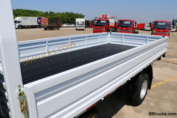 Dongfeng Kaipute K5 150hp 4X2(6 wheels) 4.02m single-row flatbed light truck Body (1) | 86Trucks