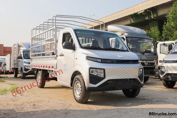 FARIZON Xingxiang F1E 2023 3.0T 3.2m Single Row Pure Electric Stake Mini Truck 41.86kWh 4X2(6 wheels) Exterior