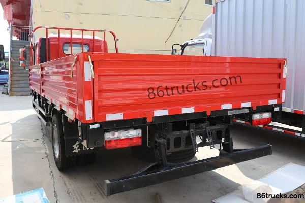 Dongfeng Kaipute Xingyun K7 version standard 185 ch 4X2(6 roues) camion porteur à ridelles 5,8 m cabine avec couchette (China VI) Carrosseri
