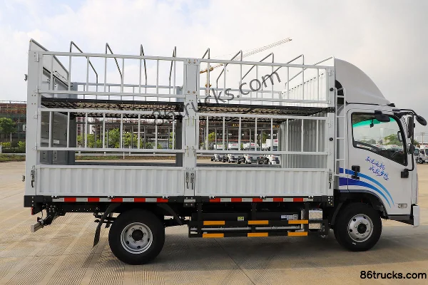 Yuchai New Energy EC214F 4.5T 4.125m Single Row Pure Electric Stake Light Truck 81.14kWh 4X2(6 wheels) Body (3) | 86Trucks