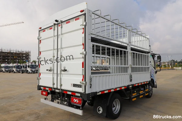 Yuchai New Energy EC214F 4.5T 4.125m Single Row Pure Electric Stake Light Truck 81.14kWh 4X2(6 wheels) Body (2) | 86Trucks
