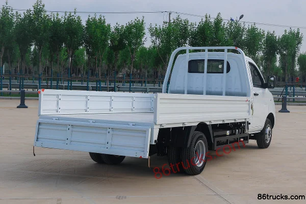 Leichi Small Truck 4.2T 3.5m single-row pure electric flatbed small truck 55.7kWh 4X2(6 wheels) Chassis (3) | 86Trucks