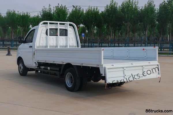 Leichi Small Truck 4.2T 3.5m single-row pure electric flatbed small truck 55.7kWh 4X2(6 wheels) Chassis (1) | 86Trucks