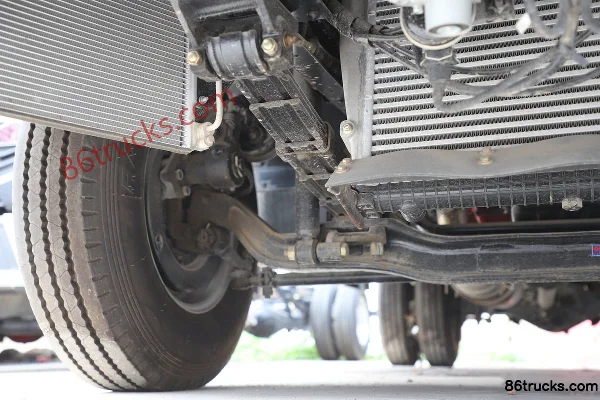 Dongfeng Captain K6-S Zhiyue Edition 120 hp 4X2(6 wheels) 4.23m single-row cage light truck Chassis (2) | 86Trucks