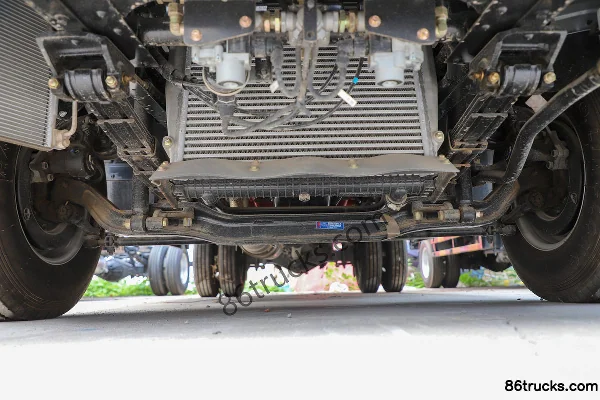 Dongfeng Captain K6-S Zhiyue Edition 120 hp 4X2(6 wheels) 4.23m single-row cage light truck Chassis (1) | 86Trucks