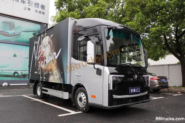 Qianchen Auto iC1 4.5T 4.115m single-row battery-swap pure electric van light truck 4X2(6 wheels) Exterior