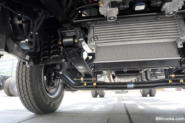 SHACMAN Commercial Vehicle Delong G2 Standard Load Edition 160hp 4X2(6 wheels) 3.82m AMT Automatic Row Half Van Light Truck Chassis (2) | 86